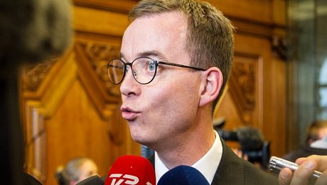 Minister i mindretal om dyremishandling