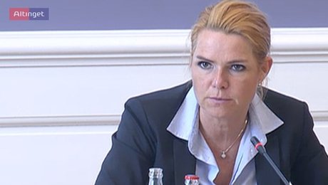Støjberg overvejer indgreb i tilbudspligt