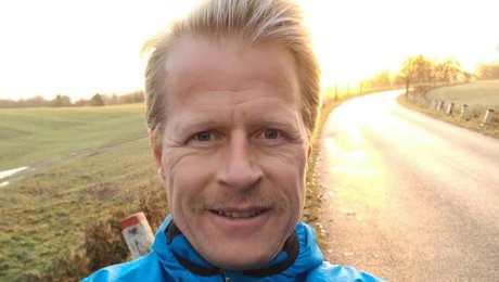 Aslaks maratonskæg skal sætte kræften til vægs