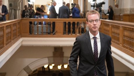Minister: Borgere skal ikke klemmes grundet strid om statsligt klimaansvar