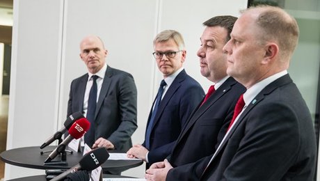 Stor overenskomst på plads: Jævne lønstigninger og fokus på uddannelse