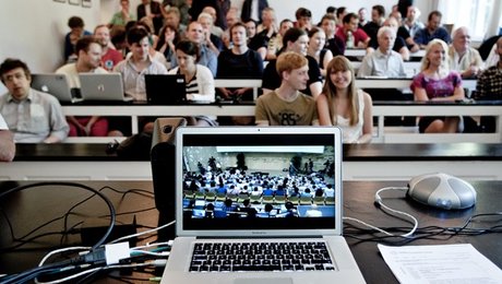 Forskere: Vi har brug for en ny videnskabelig dannelse 