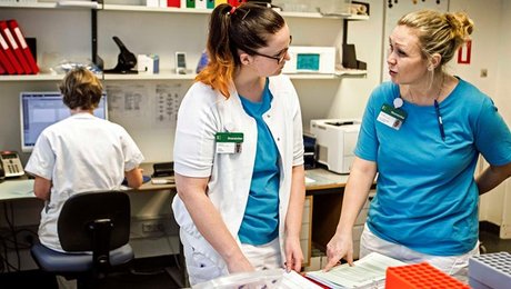 Fra fond til forsker: Sygeplejeforskere belønnes med knap en million