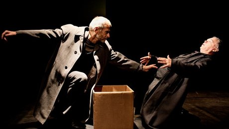 Teatre: Besynderligt at skære ned på formidlingsstøtten