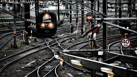 Nye forsinkelser i togprojekt koster 2,8 milliarder