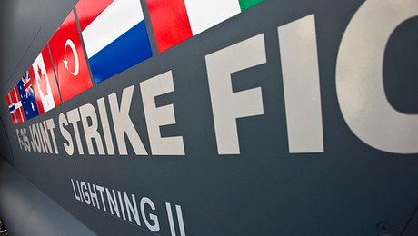 Holland: Udsigt til fortsat flertal for JSF-exit
