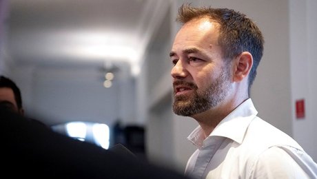 KL-formand: Pas på med at gøre budgetter afhængige af særligt tilskud 