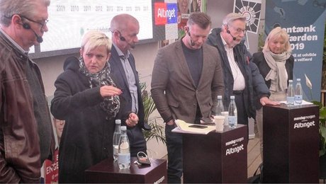 Socialpolitisk triumf eller katastrofe? Se hele debatten om kontanthjælpsloftet