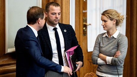 Grænsekontrol og minimumsnormeringer trækker finanslov i langdrag