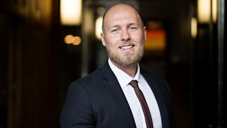 Dansk Erhverv om konsulentbesparel&shy;ser: Det offentlige kan ikke klare sig selv
