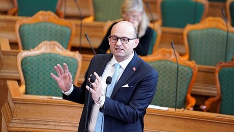 Pape langer ud efter statsministeren: Hvorfor skal en kommune have tilskud efter antallet af almene boliger?