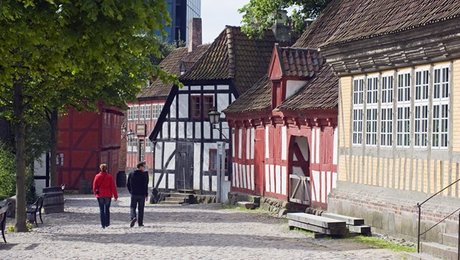 Joy Mogensen vil diskutere genåbning med kulturlivets aktører