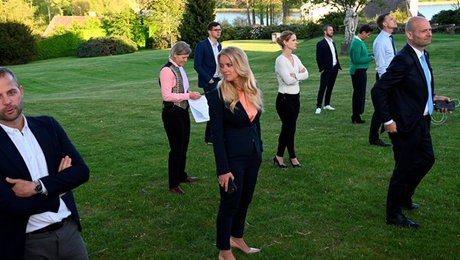Socialdemokratiet støvsuger vælgere fra både højre og venstre