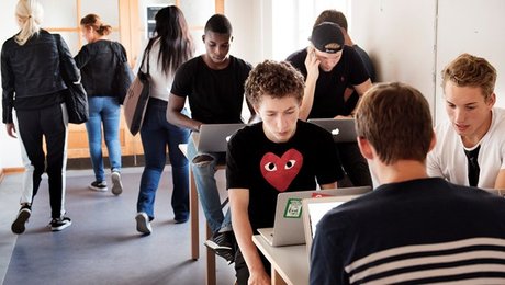 Tre rektorer: Prioriter de glemte unge i genåbningen af landet