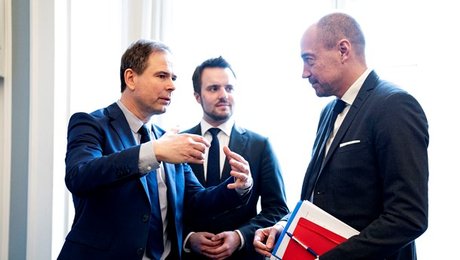 Støttepartier kræver bedre ældrepleje på finansloven