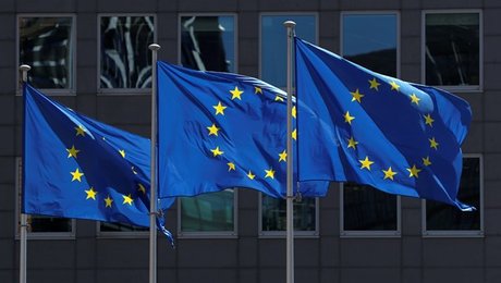 Sommerens målinger: Om EU og offentlige plejehjem