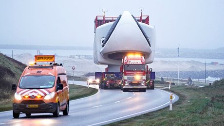 Efter lange ventetider: V vil fratage politiet ret til at tillade særtransport