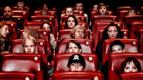 Snart kan teatre og biografer igen fyldes: Her er de sidste restriktioner for kultur- og idrætsliv