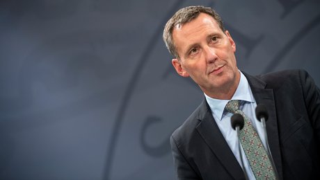 Regeringen vil drøfte ytringsfrihed, selvcensur og Muhammedtegninger med Folketinget