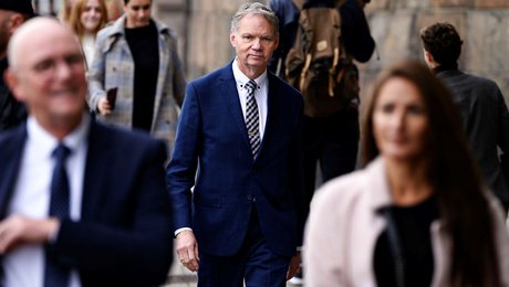 Mens S gik frem, blev DF mere end halveret i oplandskommunerne