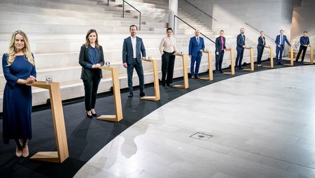 Snit af målinger: Sådan står partierne efter årets første måned