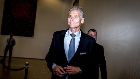 Tidligere topchef i Danske Bank lukker sit danske firma