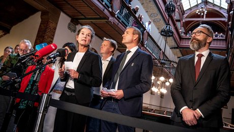 Enhedslisten: Derfor forlod vi S i afgørende forhandlinger