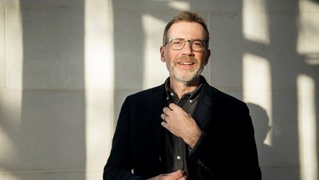 Prominent museumsdirektør stopper på toppen