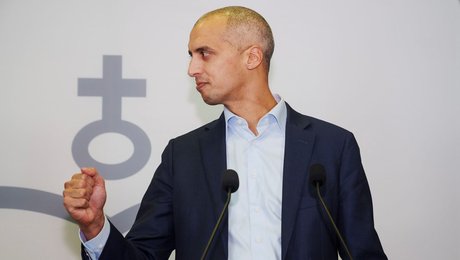 Mattias Tesfaye uddelte trofæer til DM i Skills