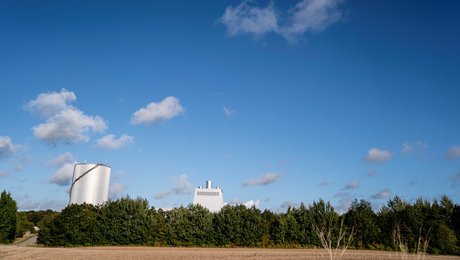 Dansk Fjernvarme og L&F: I fremtidens elektrificerede samfund må der ikke være spænding om elforsyningen