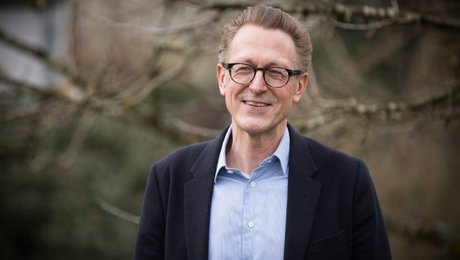 Professor: Opsparing er et godt bud på en vej til større lighed i ældreplejen