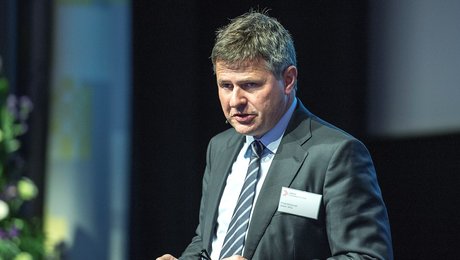 Frihedsbrevet finder finanserfaren skribent til økonomisk artikelunivers