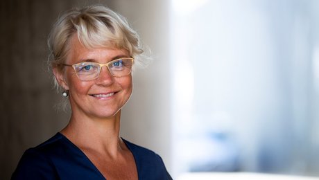 Maren Holm Johansen er uddannet dyrlæge og arbejder som vicedirektør i Familieretshuset