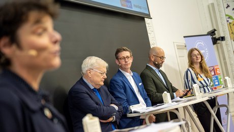 Akutplan og afgift på fly og biler: Se nedslag fra debat om krisen i den kollektive transport