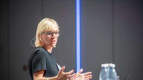 Magtfuld kunstfond indsætter direktion for at øge professionalisering