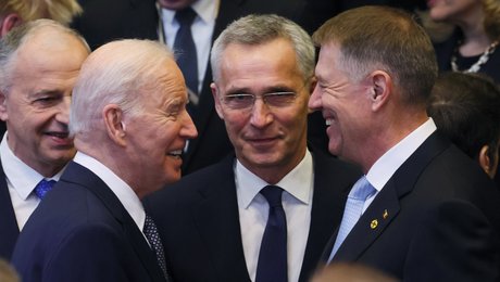 Rumæniens præsident vil være Natos næste generalsekretær