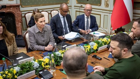 Mette Frederiksen skal have ny udenrigsrådgiver