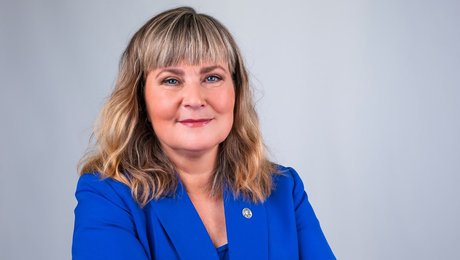 Formand for Lagtinget optaget i Blå Bog