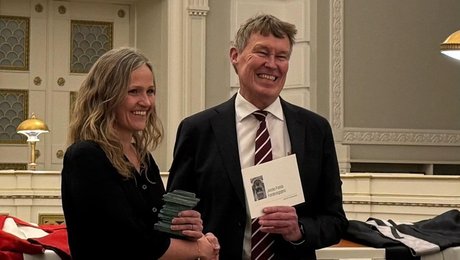 Professorer og lektor modtager forskningspris af fond