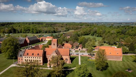 TV 2-journalist skifter til Herlufsholm som kommunikationsansvarlig