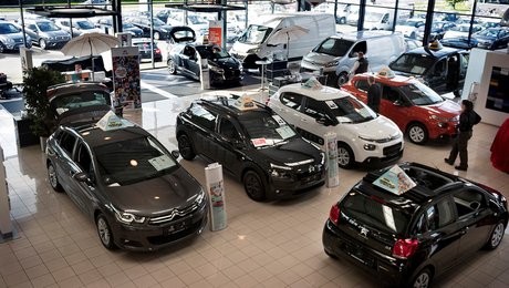 DI Bilbranchen: Muligheden for klogere bilafgifter har aldrig været større. Grib den nu