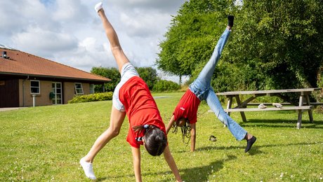 Tusindvis af børn mister økonomisk hjælp, fordi forældrene misser krav til dokumentation: ”De fleste familier har ikke hørt om fritidstillægget” 
