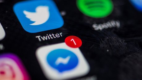 Aldersgrænse på 16 år for sociale medier får stor opbakning i EU-Parlamentet: ”Eksperimentet slutter her”