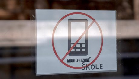 SMVdanmark: Eleverne bliver teknologiblinde, hvis de aldrig må bruge mobiler i skolen