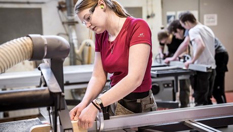 Storbyelever og piger vælger juniormesterlære fra 