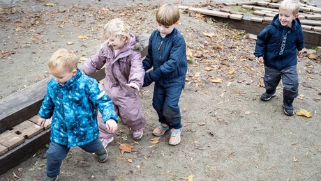 Fonds­millioner strømmer til daginstitutioner – mens kritikken vokser
