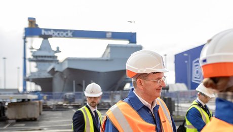 Troels Lund forventer aftale om både fregatter og arktiske skibe senest marts