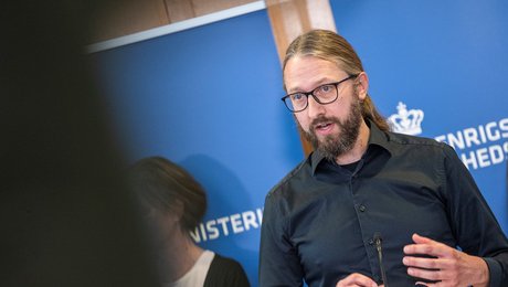 Tre partier går sammen og foreslår øget forskningsbudget. Men de vil ikke sætte konkrete mål
