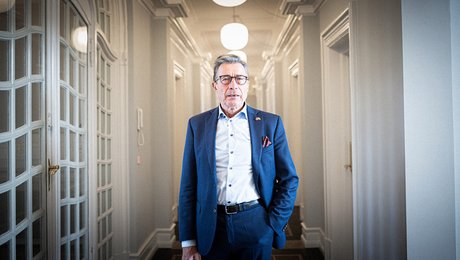 "Jeg bliver ældre": Anders Fogh deler magten i sit konsulentfirma