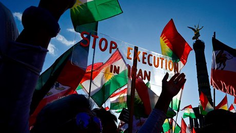 Tidligere biskop: Danmark vil forsvare menneskerettigheder i Iran. Bare ikke retten til at tro frit